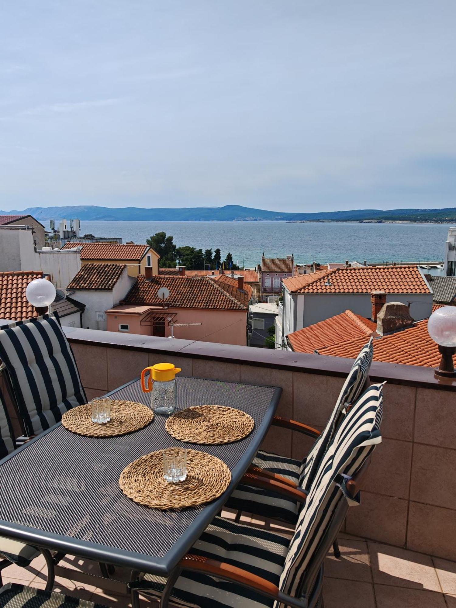Apartman Vera Crikvenica Bagian luar foto